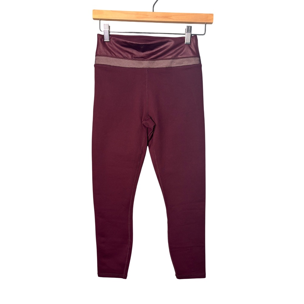 Fabletics High Waist Statement Powhold Capri Leggings XS Burgundy Athletic Yoga